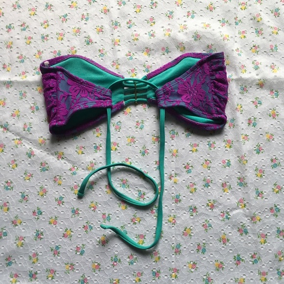 Medium bikini top bundle - Picture 2 of 6