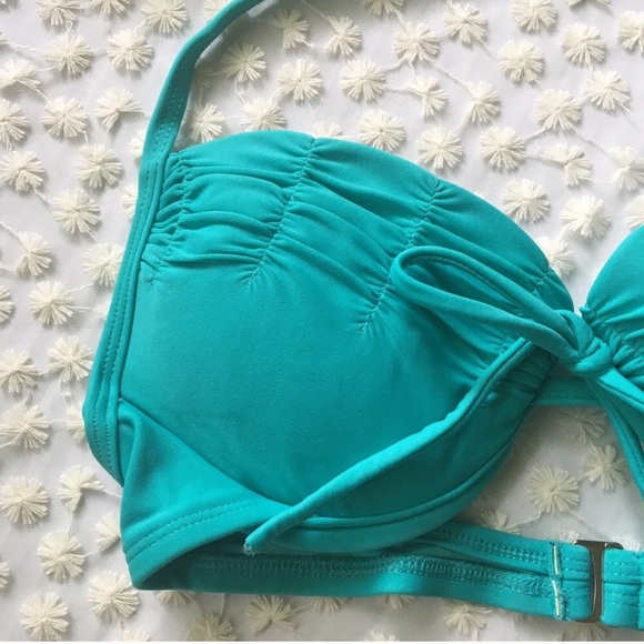 Medium bikini top bundle - Picture 4 of 6