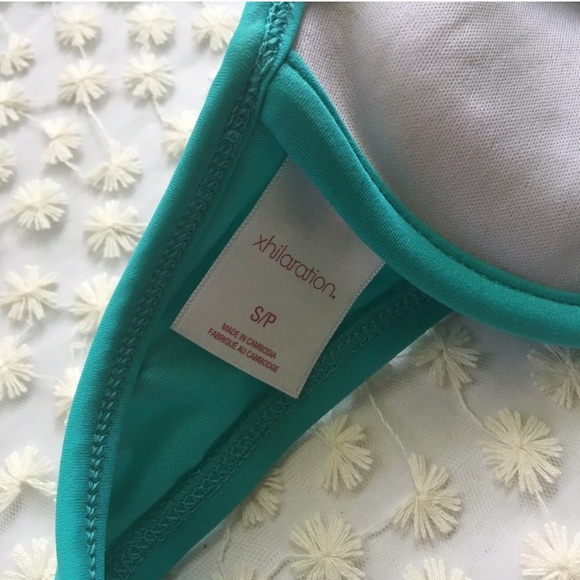 Medium bikini top bundle - Picture 6 of 6