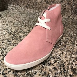 NEW! Steve Madden Rose Suede Shoes