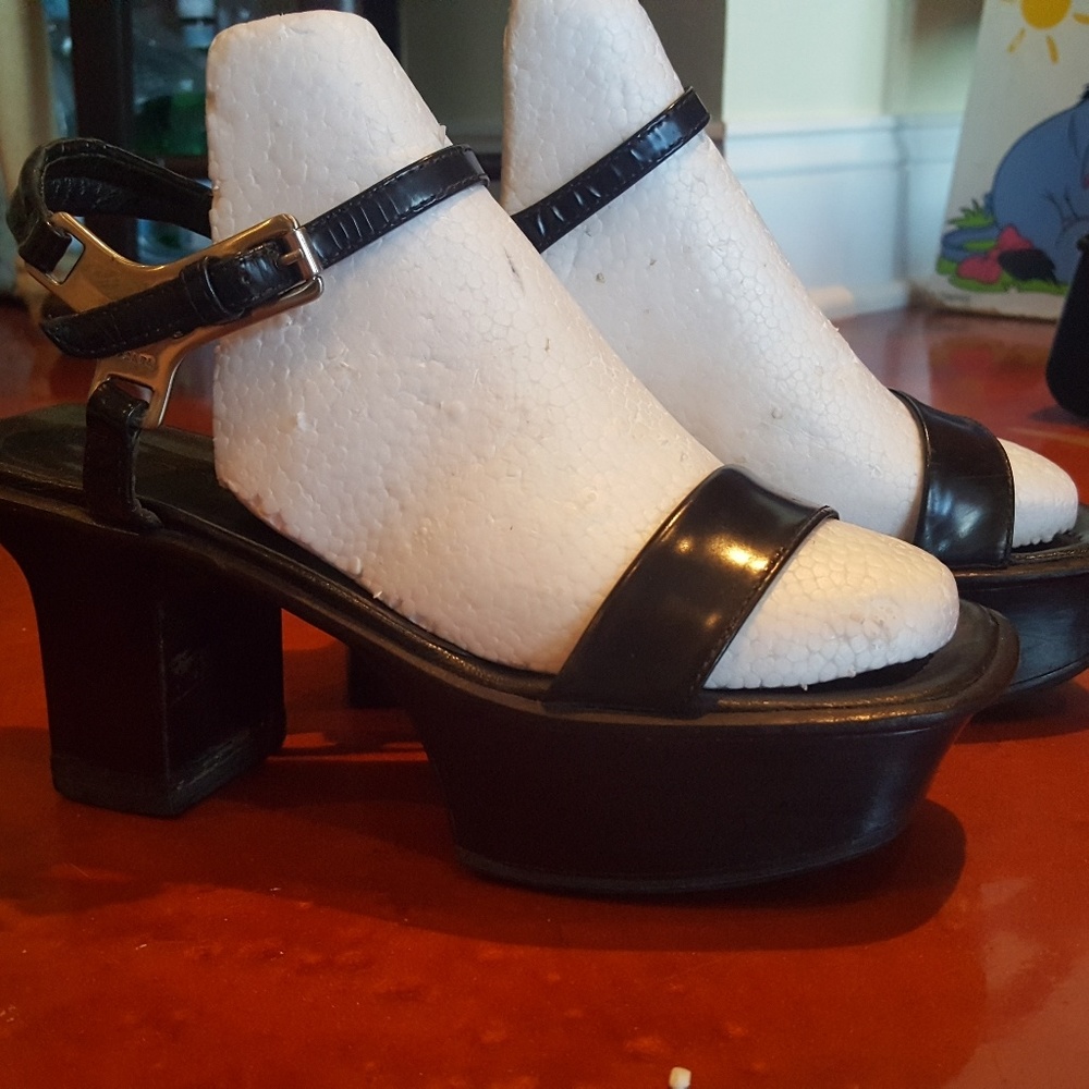 VINTAGE PRADA CHUNKY HEELS size 6 black