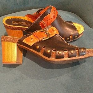 Pikolinos Praga Mediterranean style shoes, in new