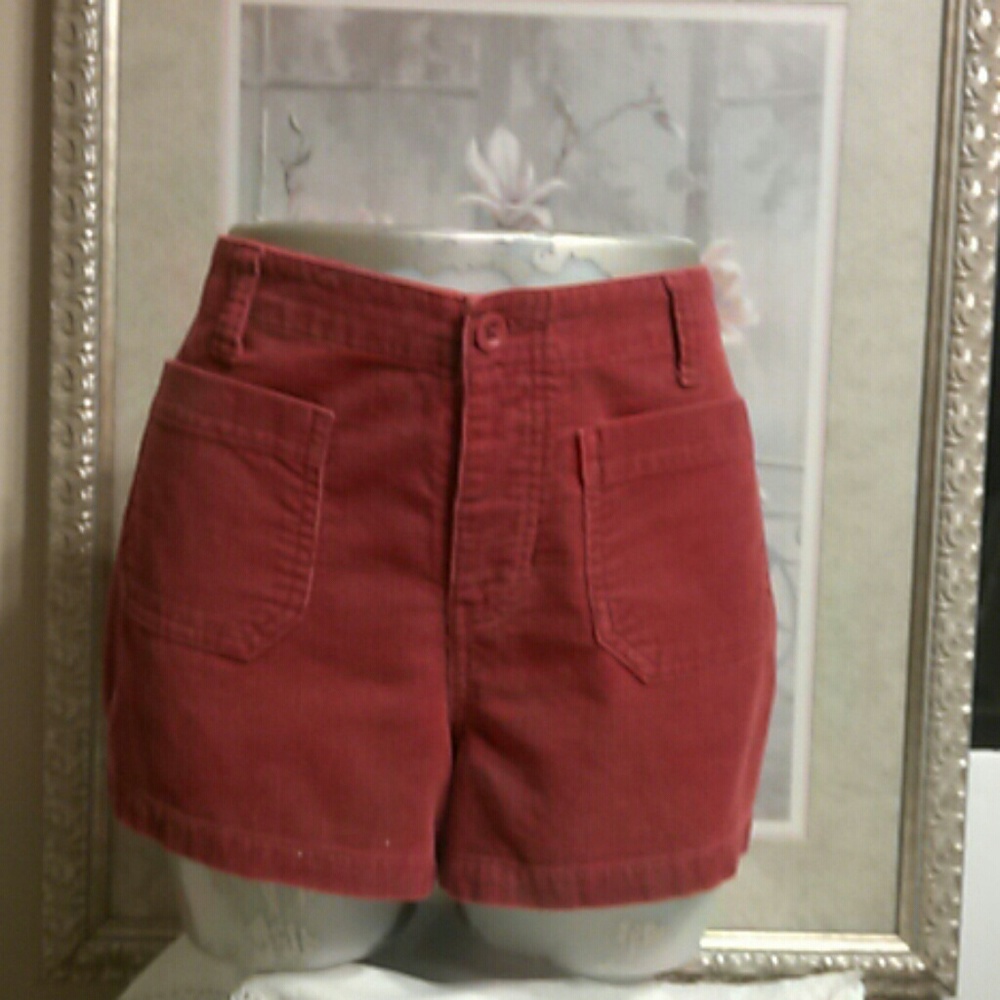 Red shorts Auntentic Quality