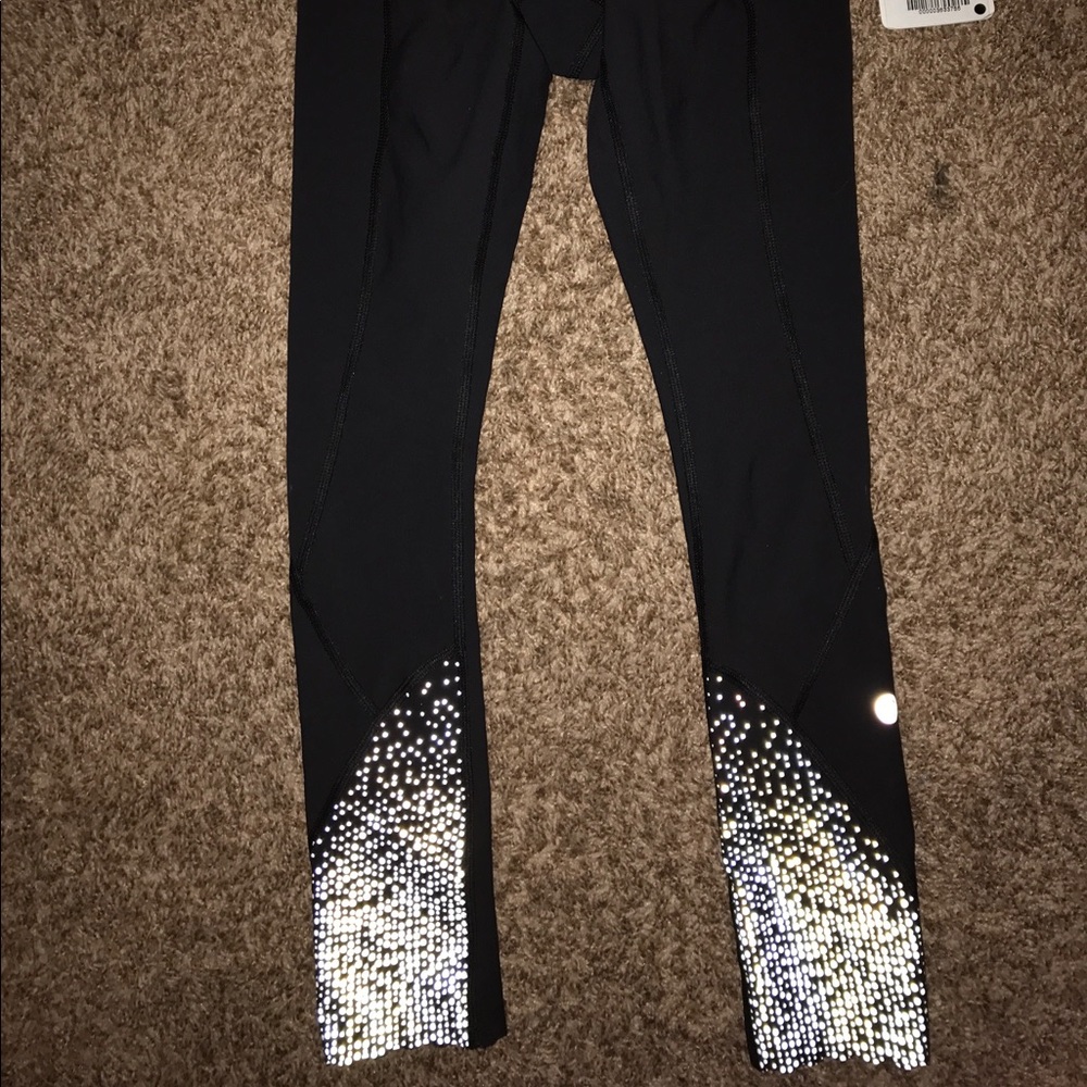 NWT lululemon "tight stuff tight" black leggings