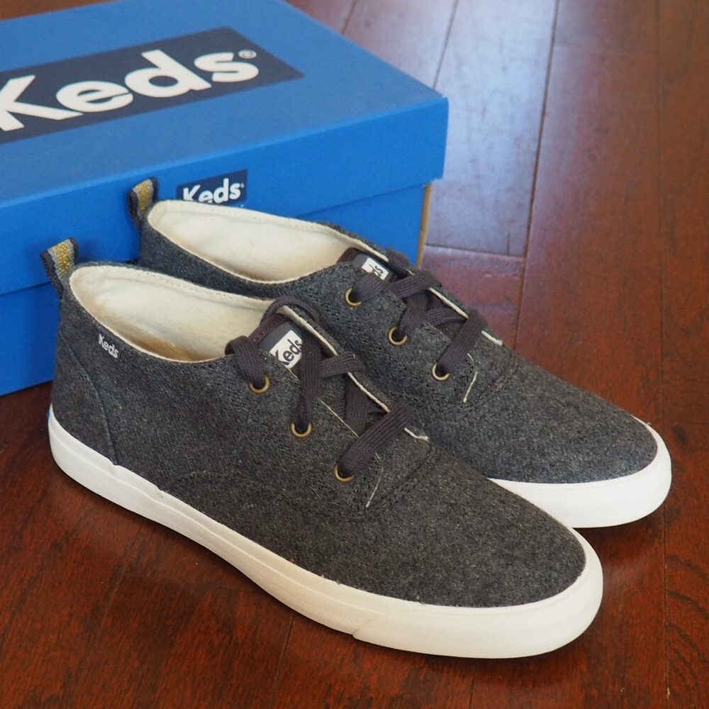 Mid Top Dark Grey Wool Keds