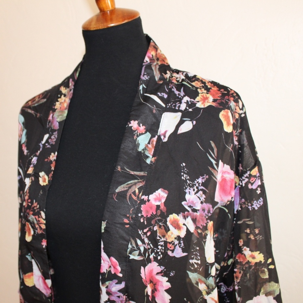 *ONE LEFT* Loose Black Floral Kimono Coverup - Picture 3 of 6