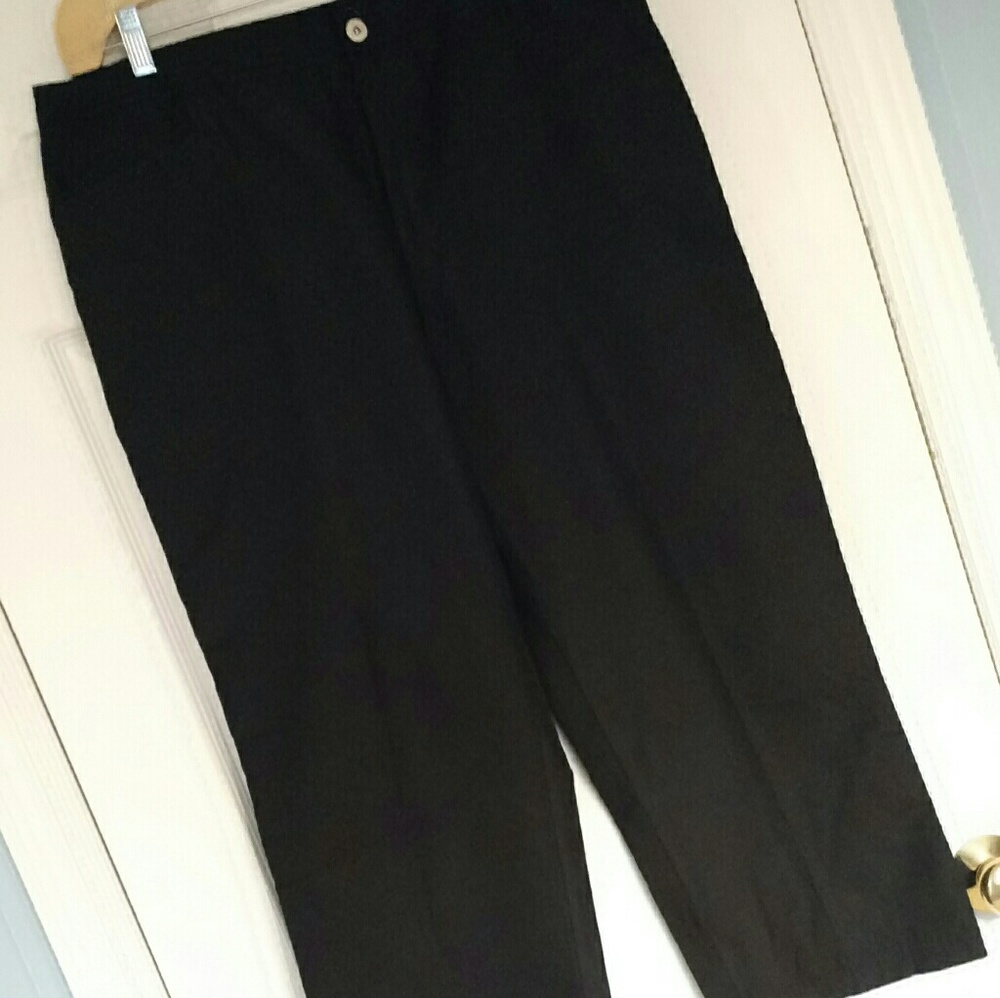 Tsunami Black sporty ankle length pants Sz 14