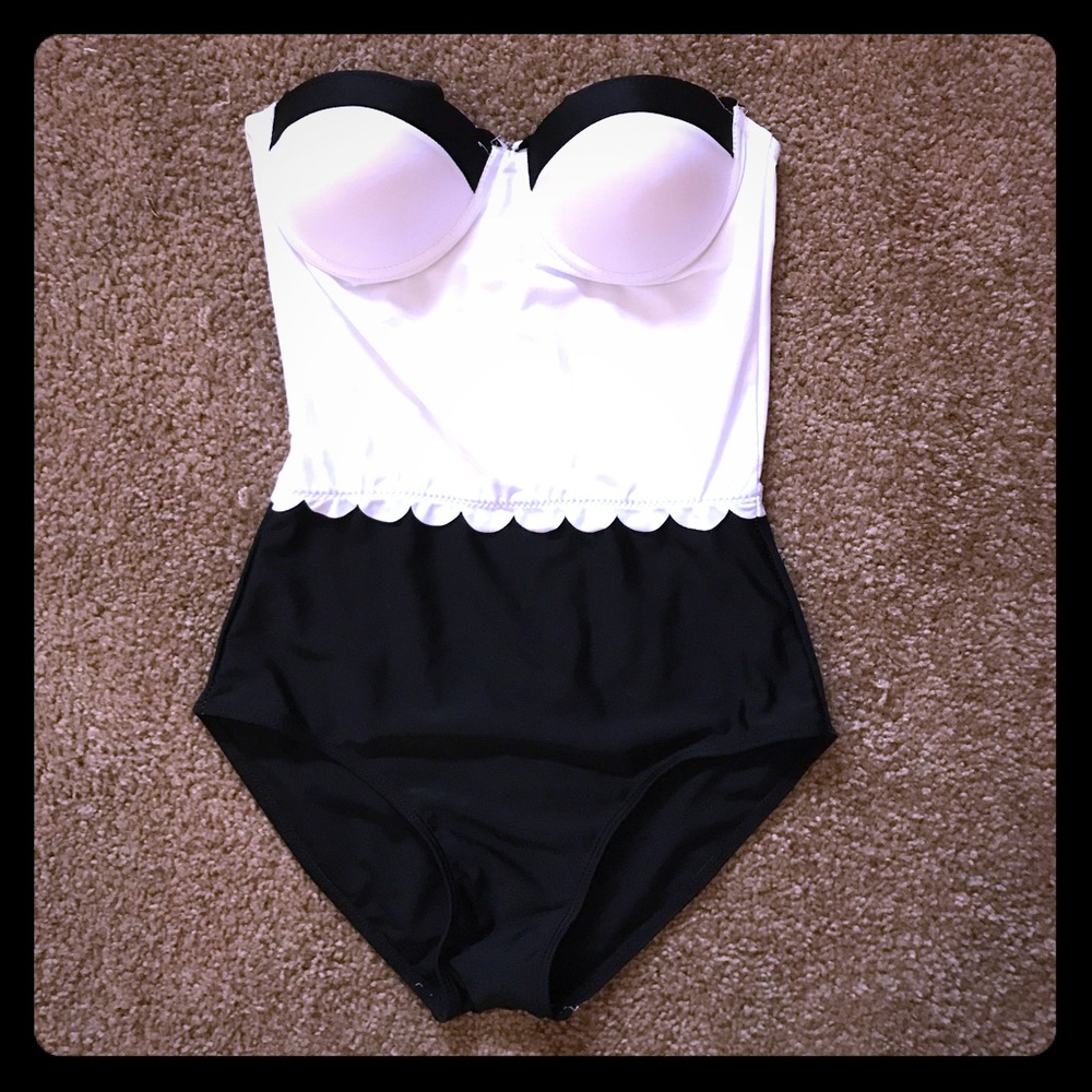Bathing suit