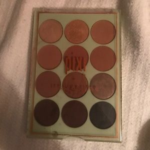 Pixi beauty X Judy time palette