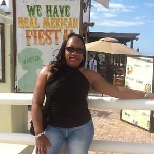 Meet your Posher, Crystal