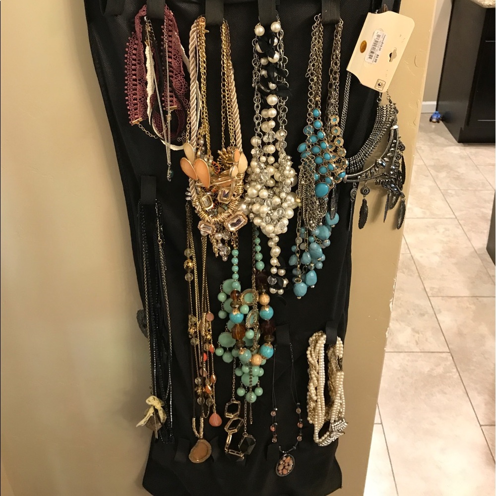 🚫SOLD🚫 Fashion Jewelry Bundle-Organizer Included