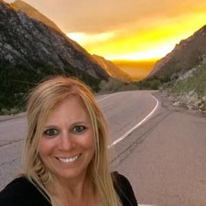 Meet your Posher, Debbie