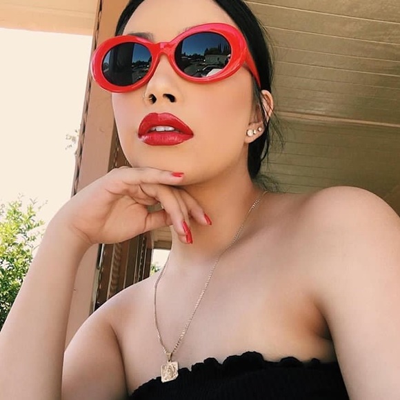 Accessories - 📸"Retro Babe" Round Oval Aviator Sunglasses