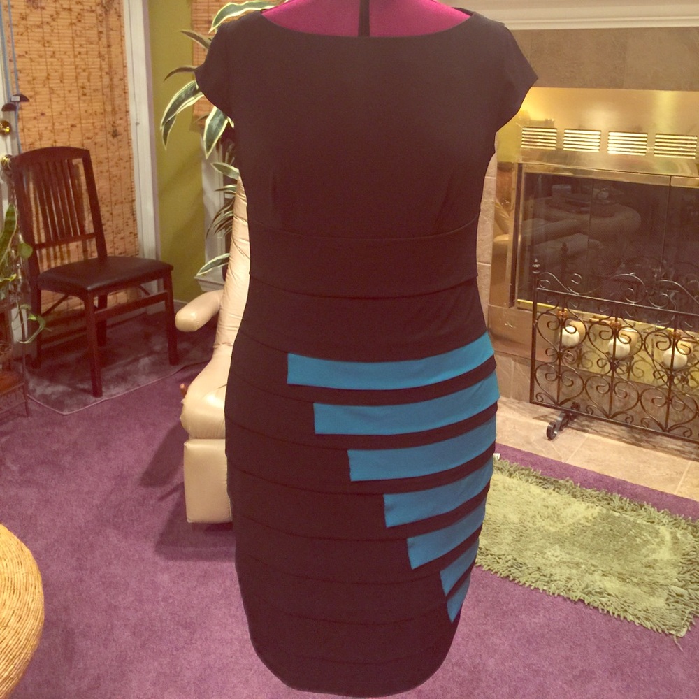 💲FIRM - CLOSEOUT Sandra Darren size 10 dress