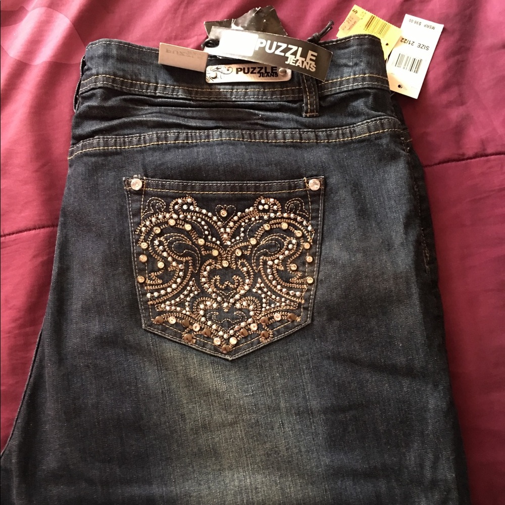 NWT size 21/22 jeweled jeans