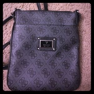 Guess crossbody