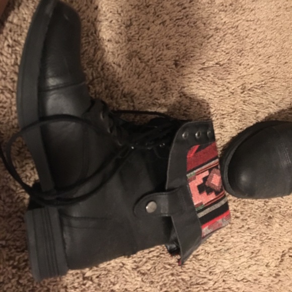 Boots - Picture 2 of 2