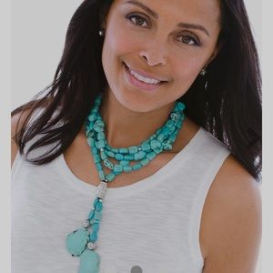 Chico's Statement turquoise necklace!  Gorgeous❤️