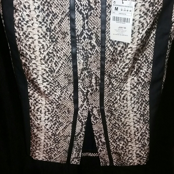 💲SALE. Zara Woman Skirt - Picture 2 of 7