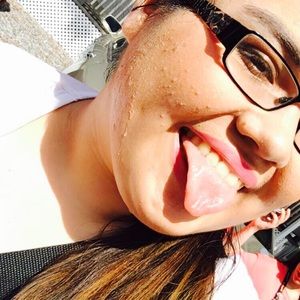 Meet your Posher, Becky