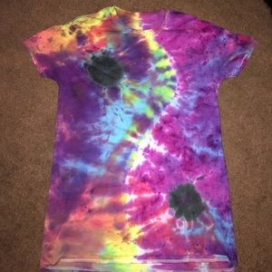 Yin and yang tye dye medium