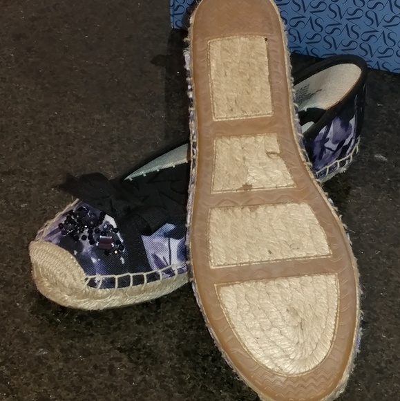 Women's shoes - Picture 3 of 7