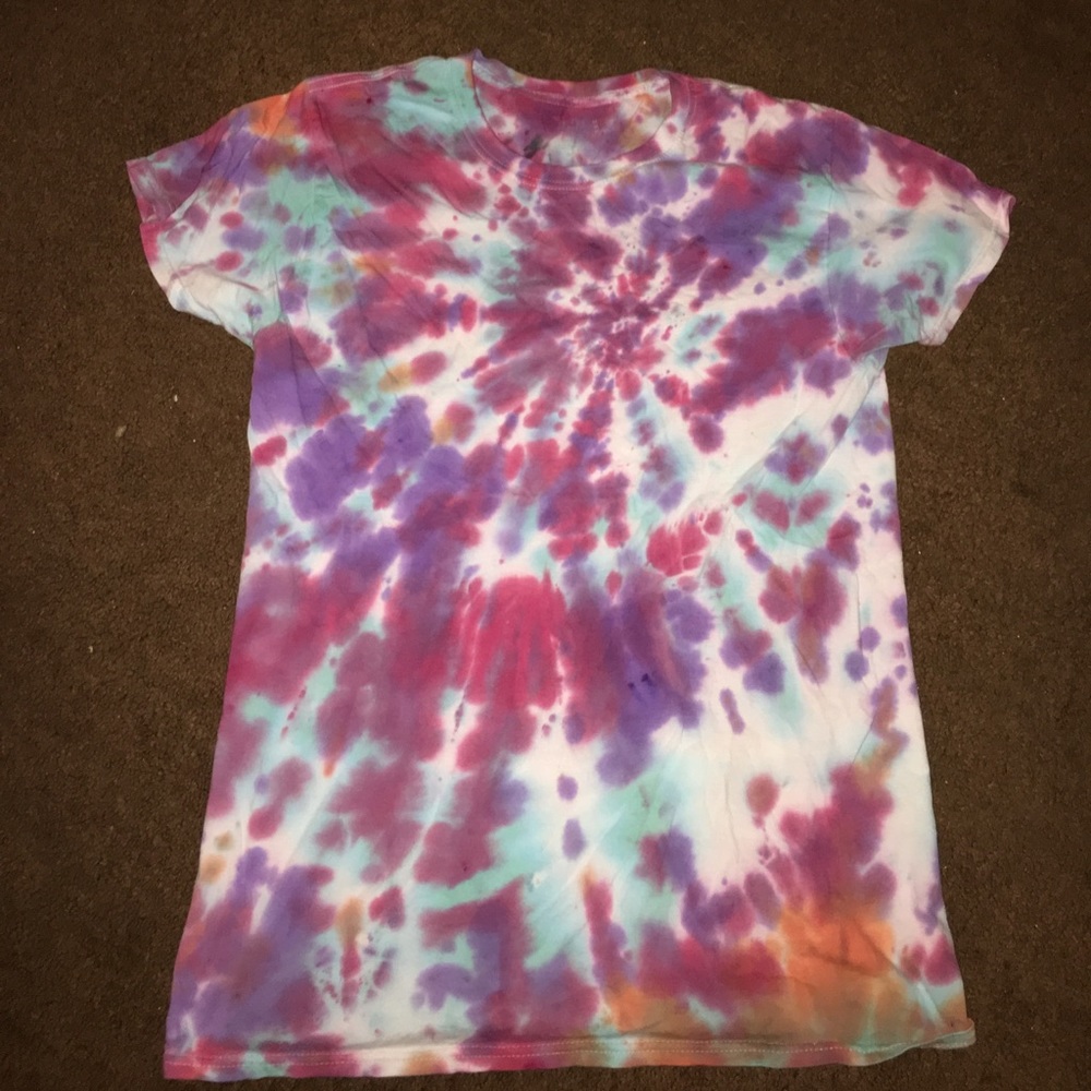 Spiral tie dye