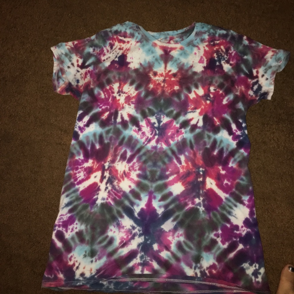 Fish scale tie dye
