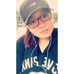 Meet your Posher, Rosaline