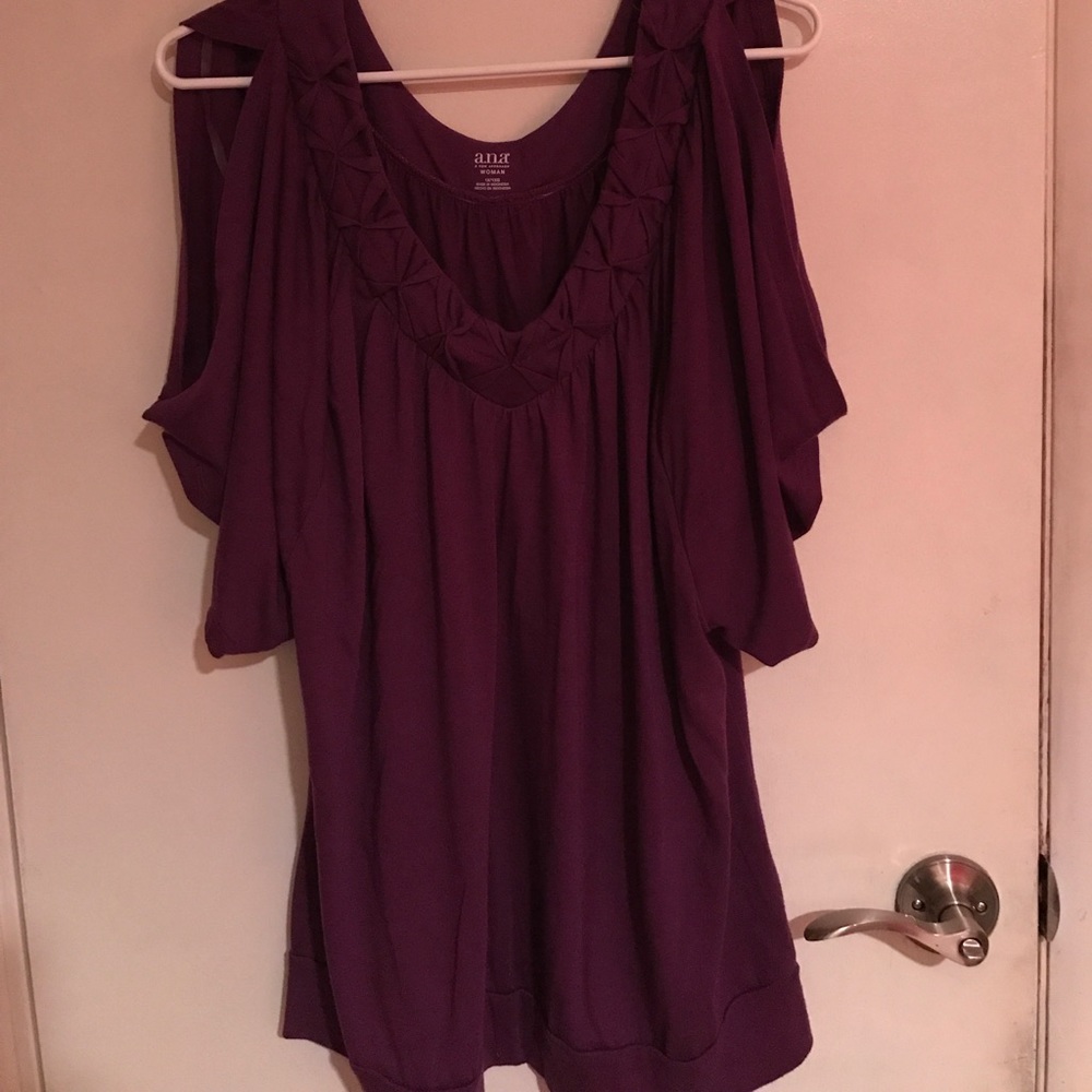Open shoulder women's tunic top