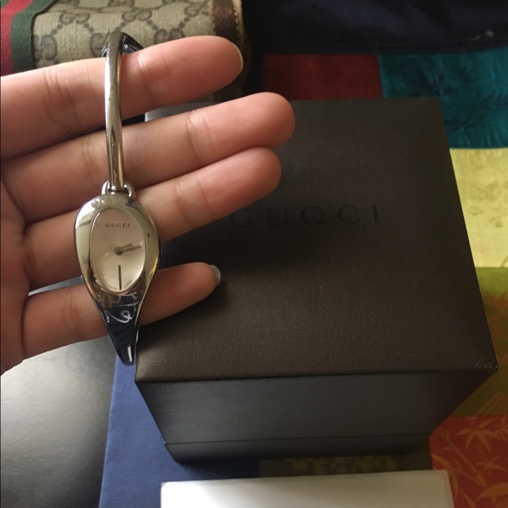 Authentic Gucci watch 103