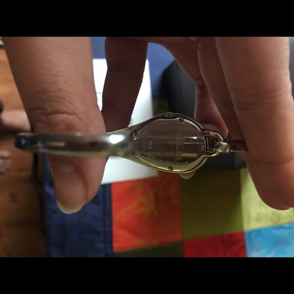 Authentic Gucci watch 103 - Picture 5 of 5