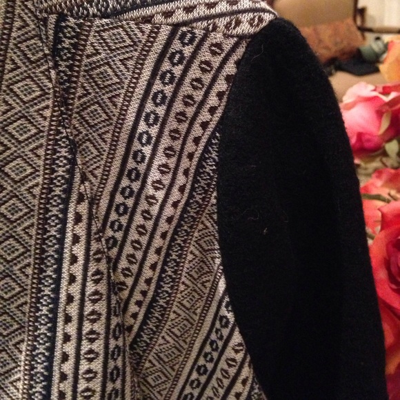 Chic Asymmetrical Jacket - Picture 2 of 4