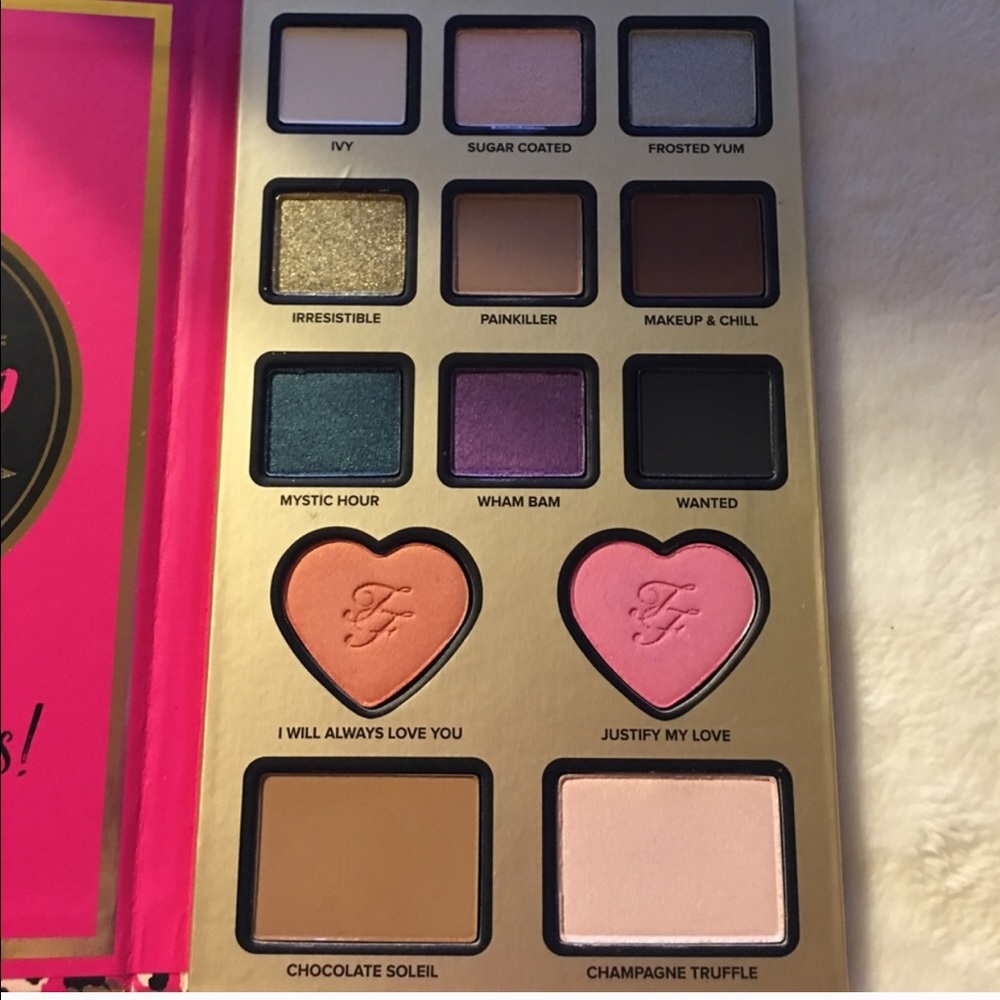 LE too faced Nikki tutorials palette