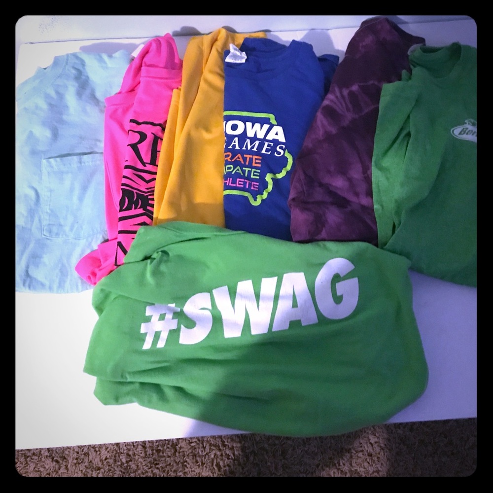 Nice sports shirts XL and L $1 a shirt