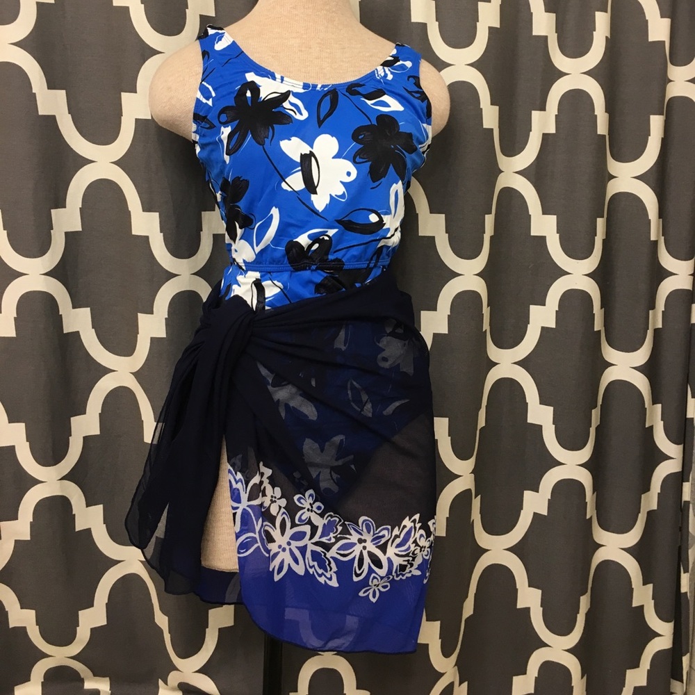New-Blue/black floral Nursing Swimsuit w/ sarong