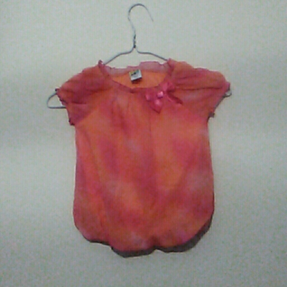 ⭐⭐⭐ DONATED ITEM⭐⭐⭐Lil Girl blouse