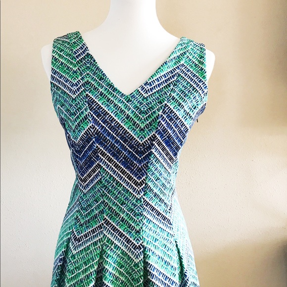 Spense dress - Picture 2 of 4