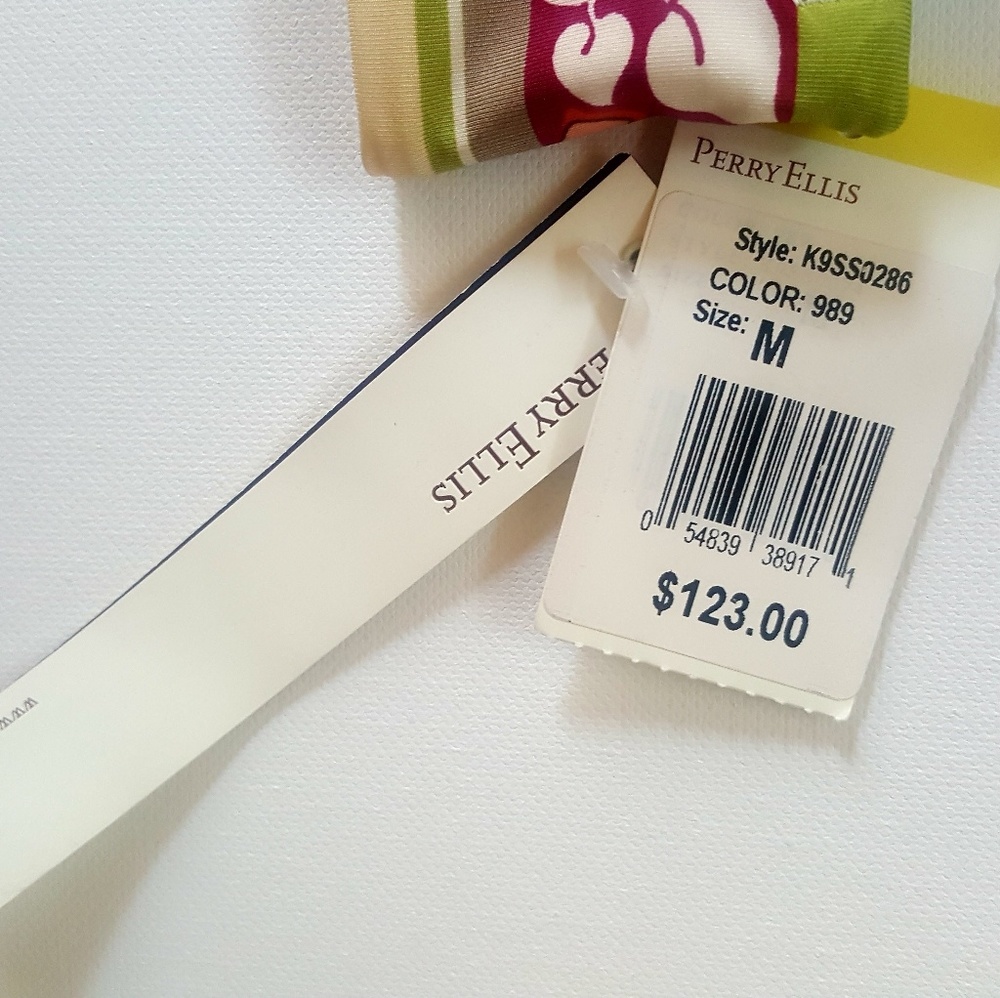$123 NWT Perry Ellis Bikini Top White, Floral - Picture 8 of 8