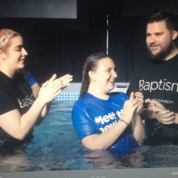 Meet your Posher, Sarah - Picture 2 of 4