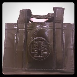 🎉TORY BURCH black patent leather tote/purse