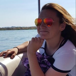 Meet your Posher, Allie