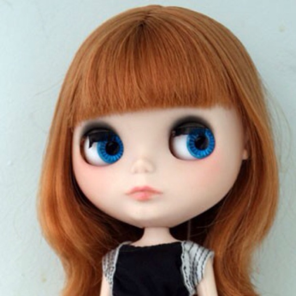 Meet your Posher, Holly