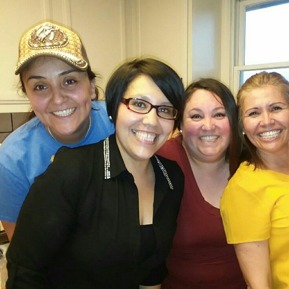 Meet your Posher, Erika - Picture 1 of 1