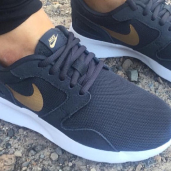 Nike Shoes - Nike Women's Kashi Casual Sneakers