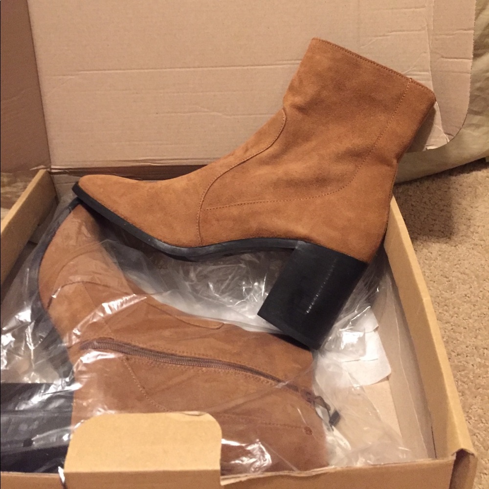 NWT Zara suede leather ankle boots 40 camel tan 9