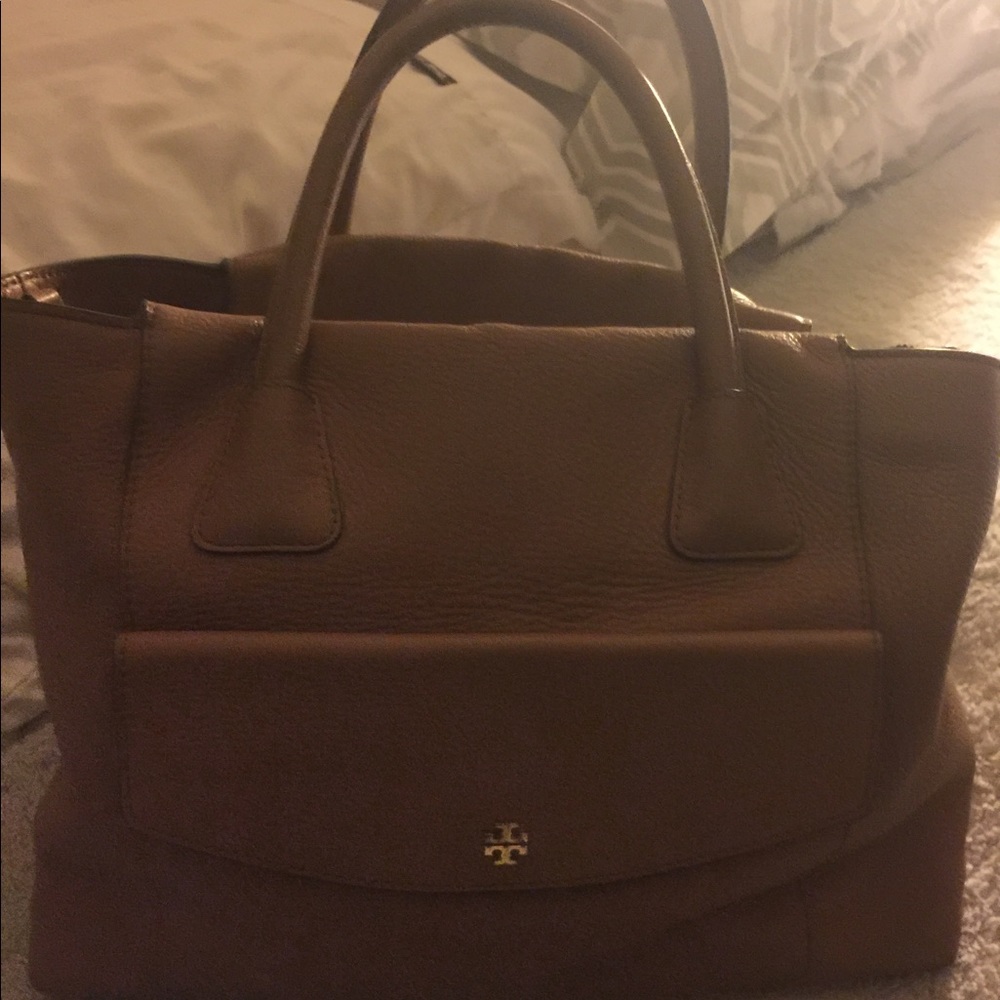Authentic caramel Tory Burch tote!