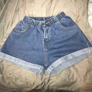 Dark wash mom short