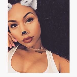 Meet your Posher, Whitney