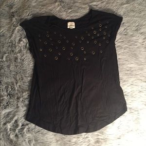 Casual black shirt with grommet detail | size LG